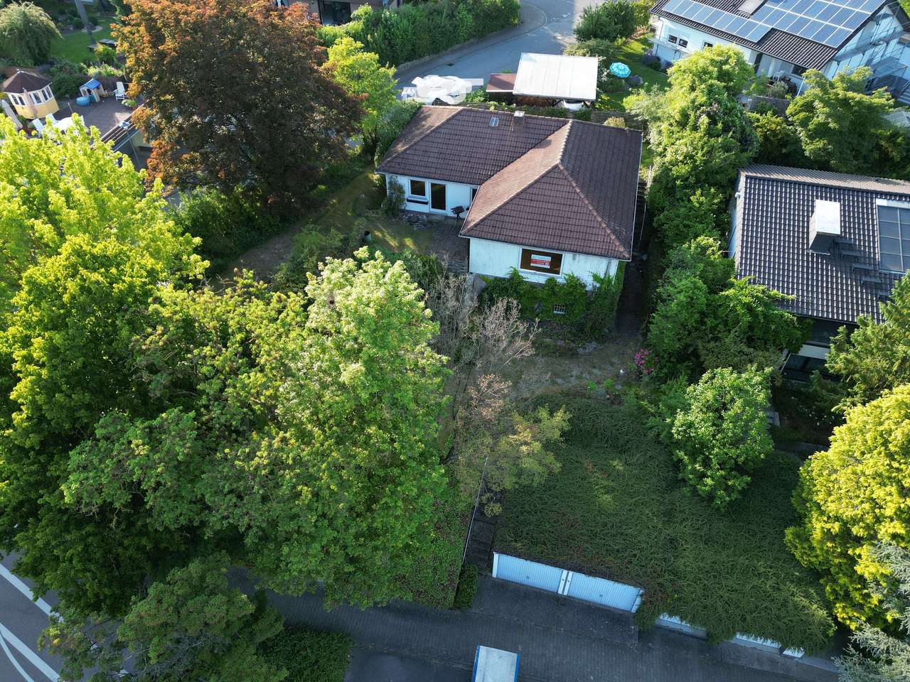 Hausansicht & Gartenansicht Hausansicht & Gartenansicht
