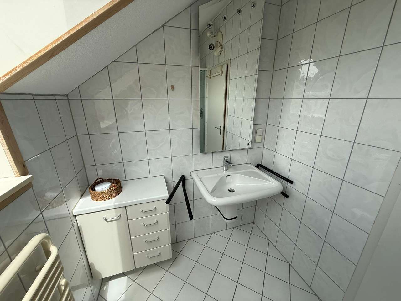 Badezimmer DG Badezimmer DG